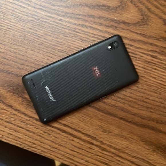 TlC phone - Picture 2 of 2